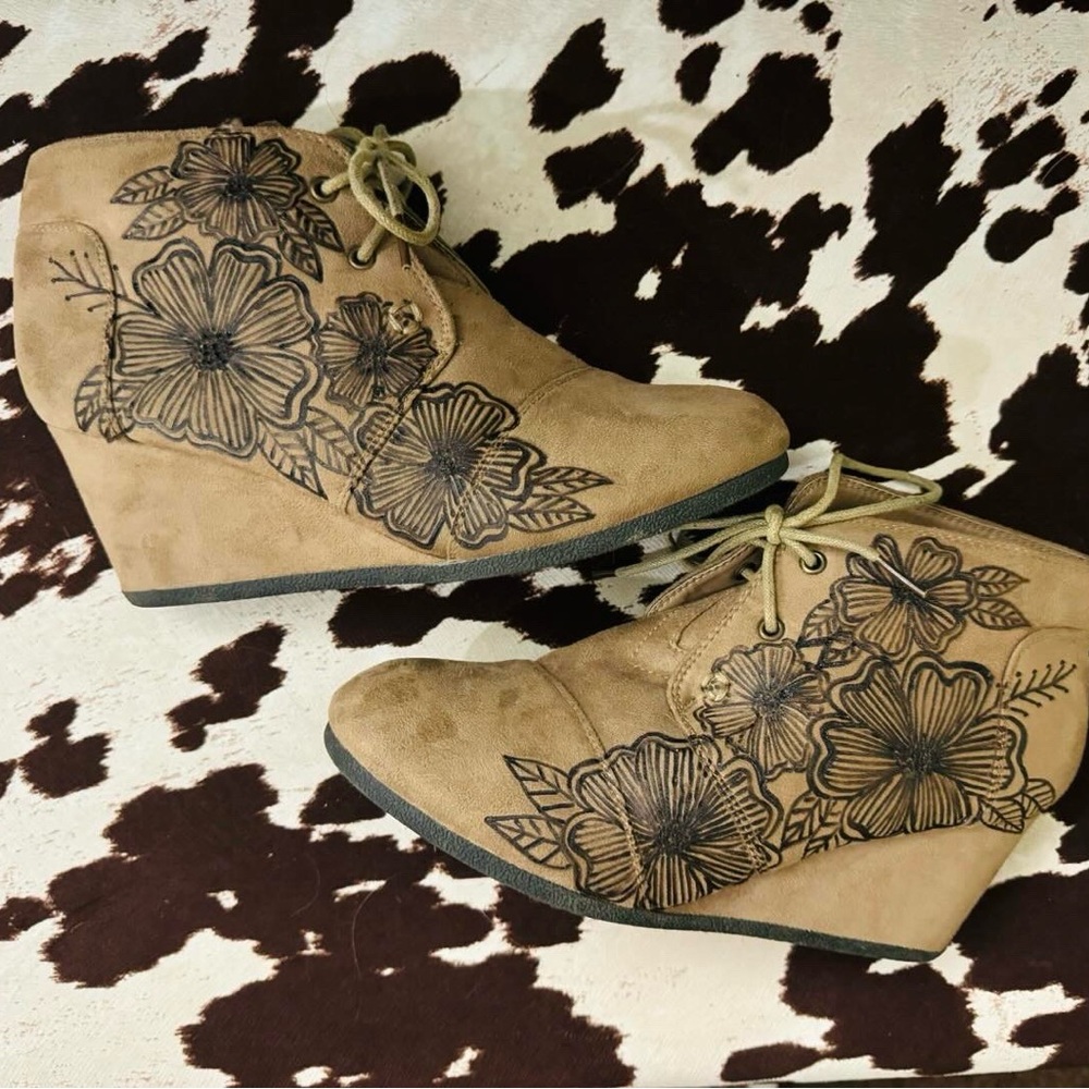 Hand burned wedges